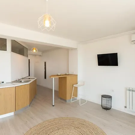 Apartment La Malul Marii *