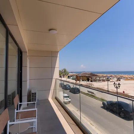 Apartment La Malul Marii